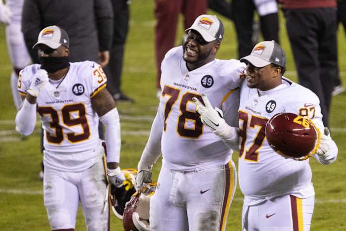 Cornelius Lucas Tim Settle Jeremy Reaves © Bill Streicher-USA TODAY Sports